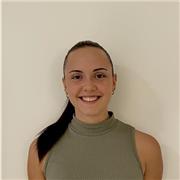 Estudiante de grado de veterinaria imparte clases de biologia a secundaria